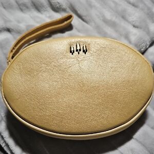 Portland Leather Champagne Roswell Pouch Large